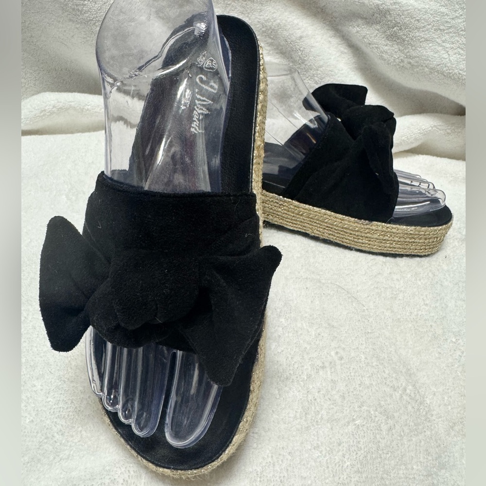 New J. Mark Women's Black Suede Bow Sandals Size 8.5